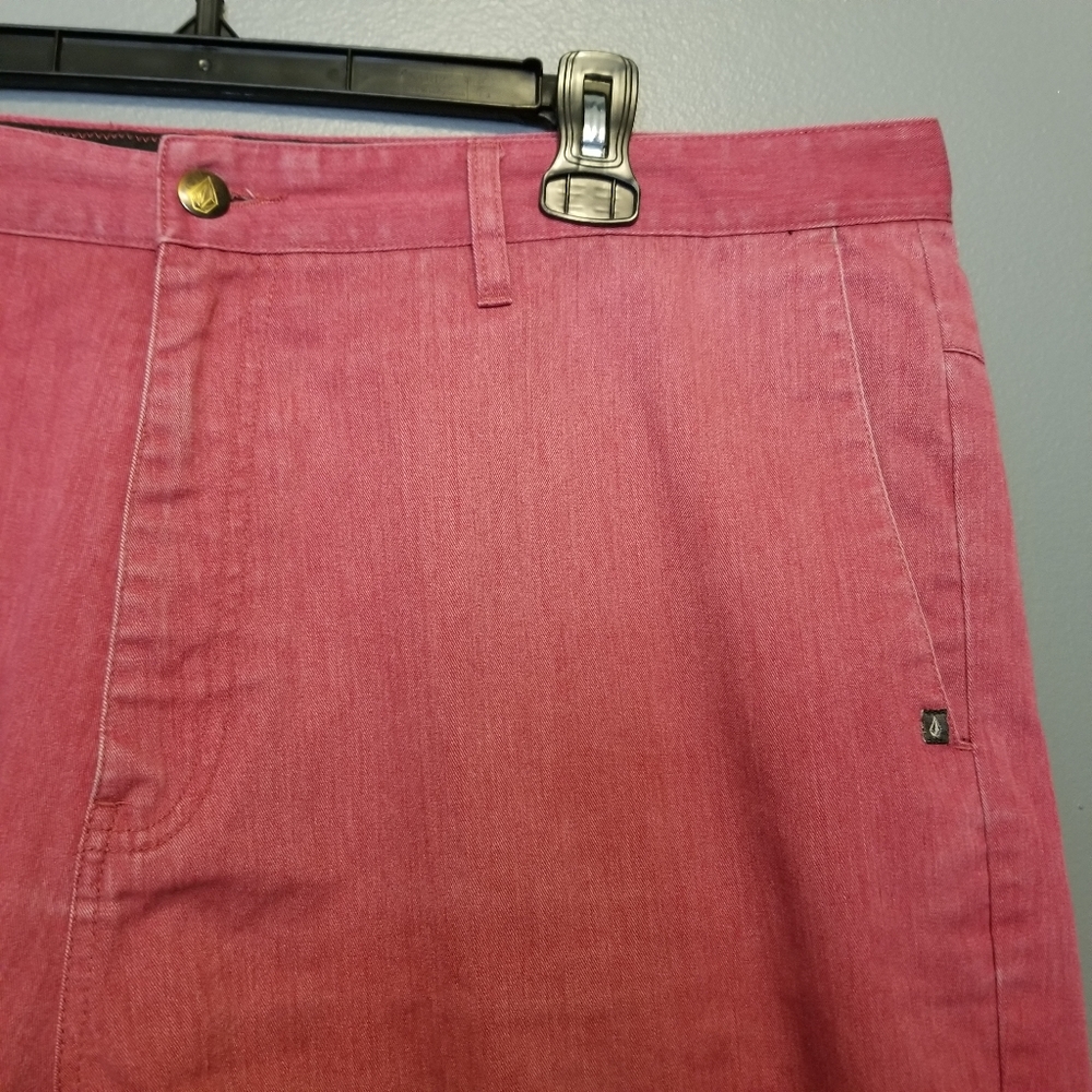 Volcom Corpo Class Shorts Faded Red Size 40 - image 2